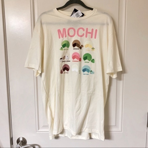 All the Mochi Kawaii Graphic Tee T-Shirt - Picture 3 of 4
